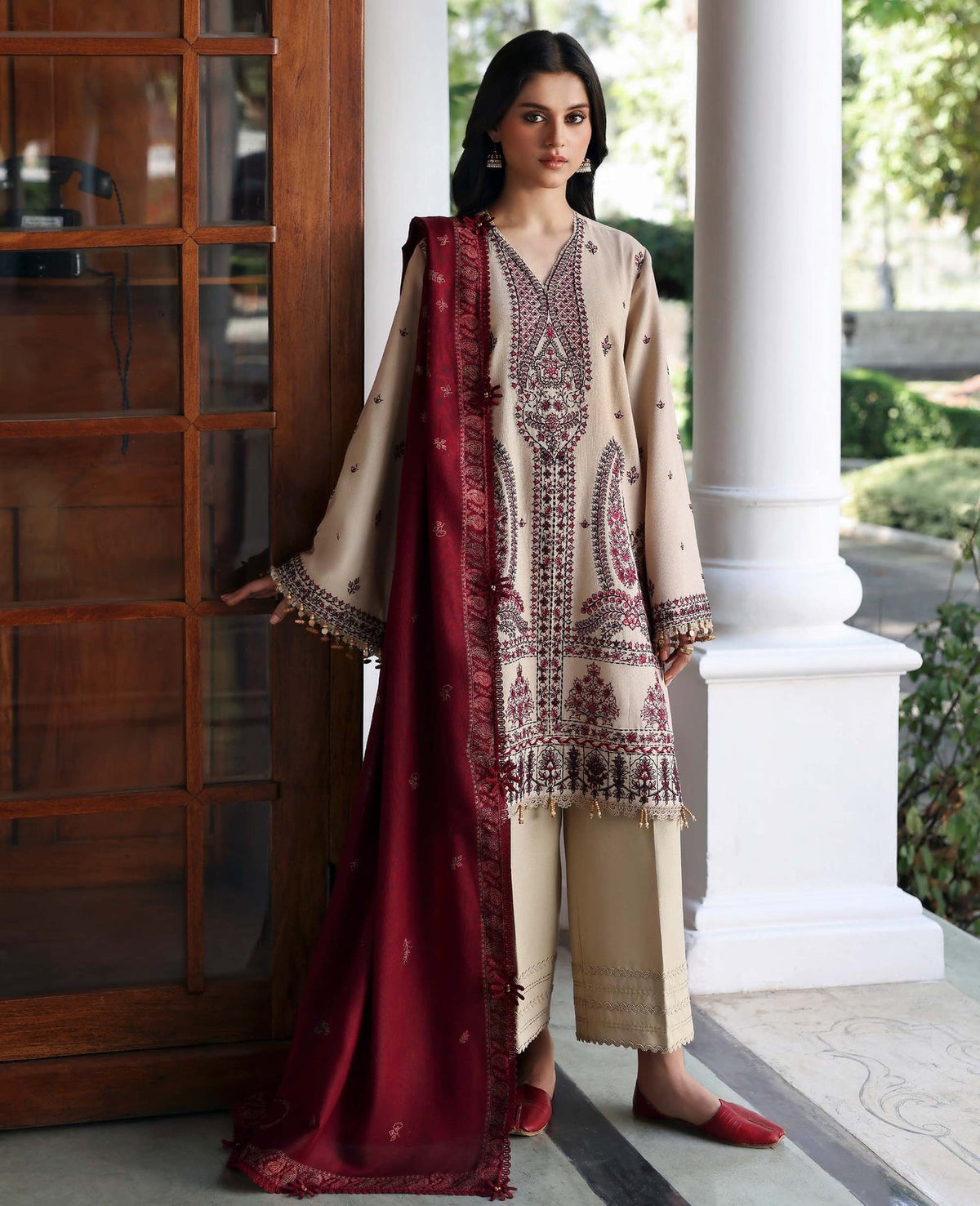 REPUBLIC WOMENSWEAR-UNSTITCHED 3PC DHANAK EMBROIDERED SUIT-PK-5169