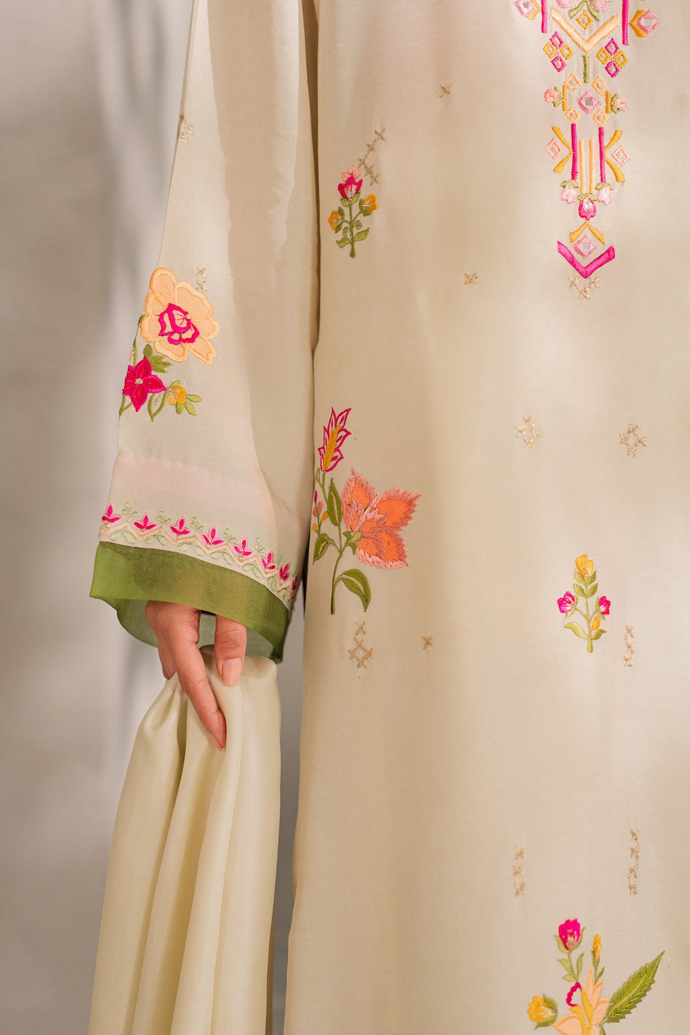 MIRANA-UNSTITCHED 3PC DHANAK EMBROIDERED SUIT-PK-5821