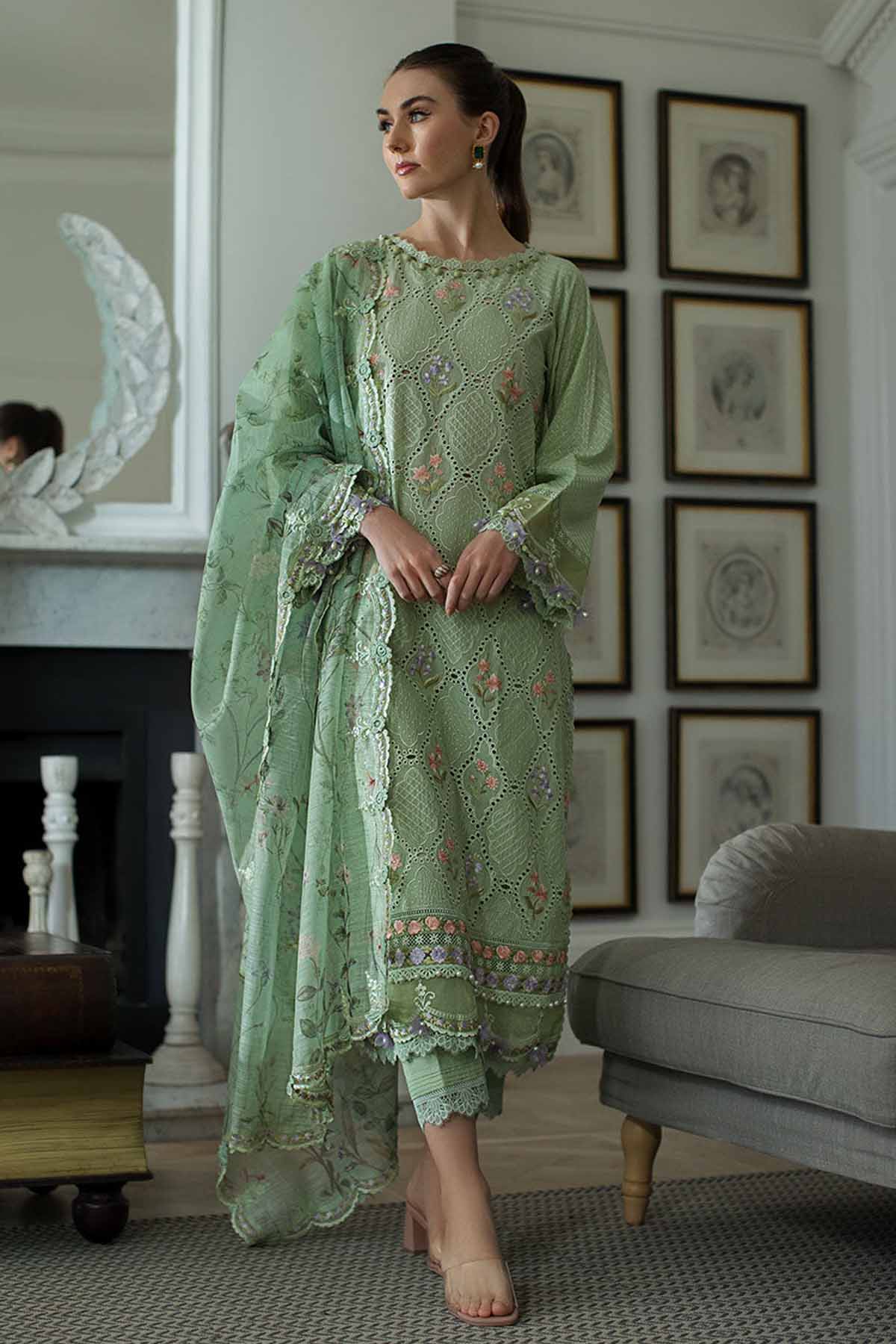 SOBIA NAZIR-UNSTITCHED 3PC LAWN  CHIKAN EMBROIDERED SUIT-PK-4616