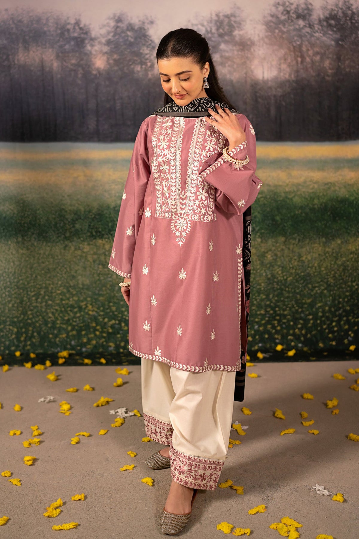 URGE-UNSTITCEHD 3PC DHANAK EMBROIDERED SUIT-PK-5772