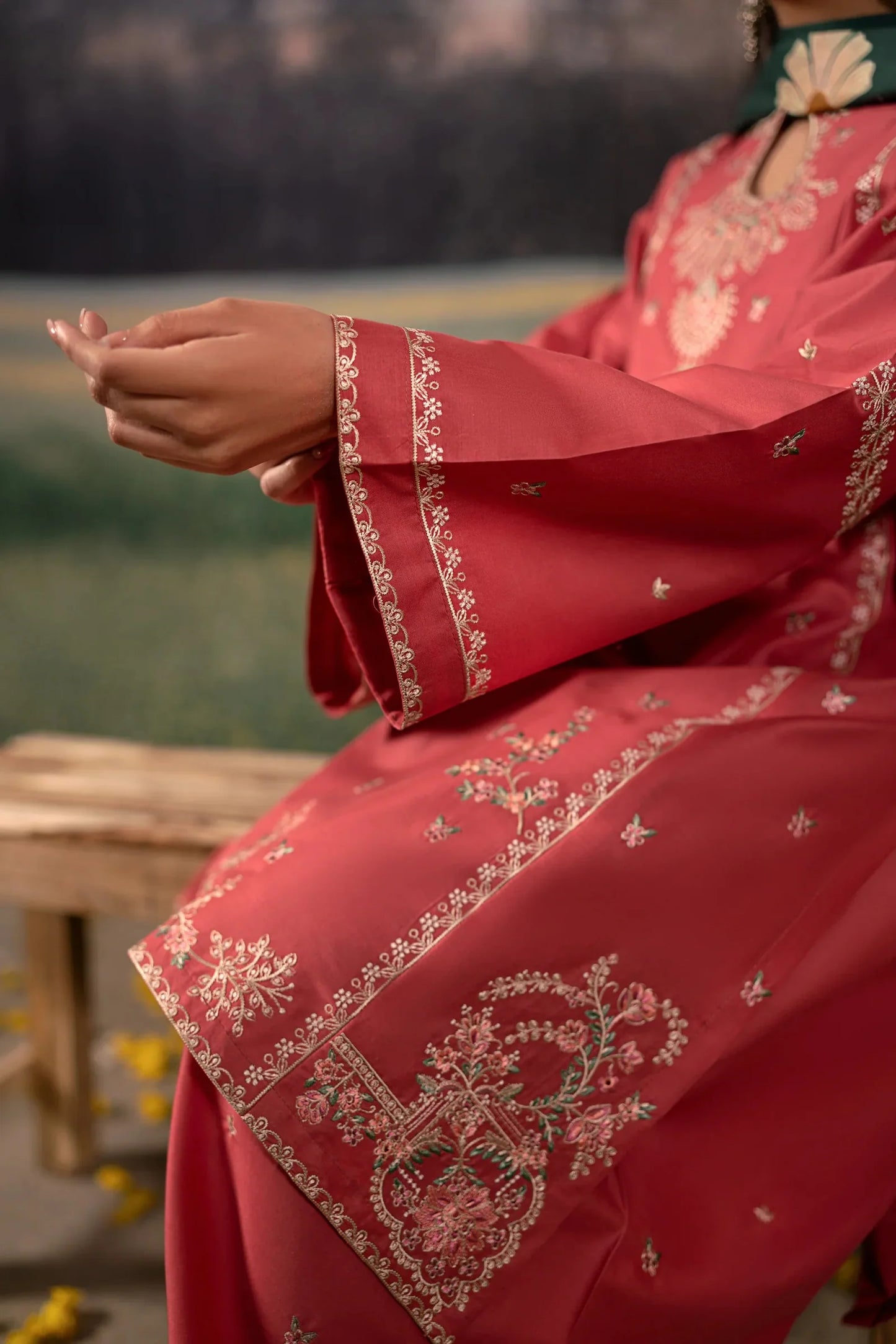 URGE- UNSTITCHED 3PC DHANAK EMBROIDERED SUIT-PK-5781