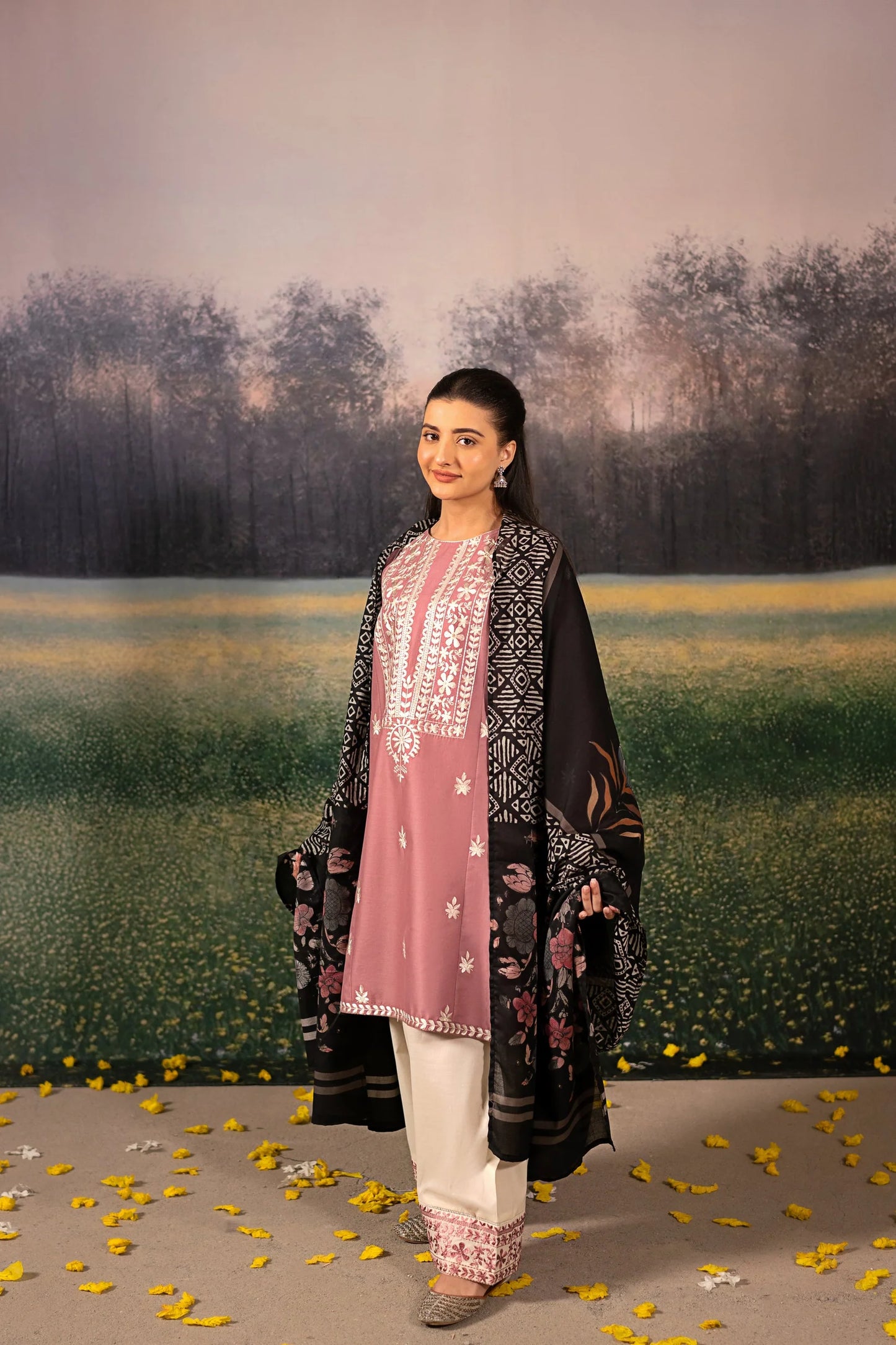 URGE-UNSTITCEHD 3PC DHANAK EMBROIDERED SUIT-PK-5772