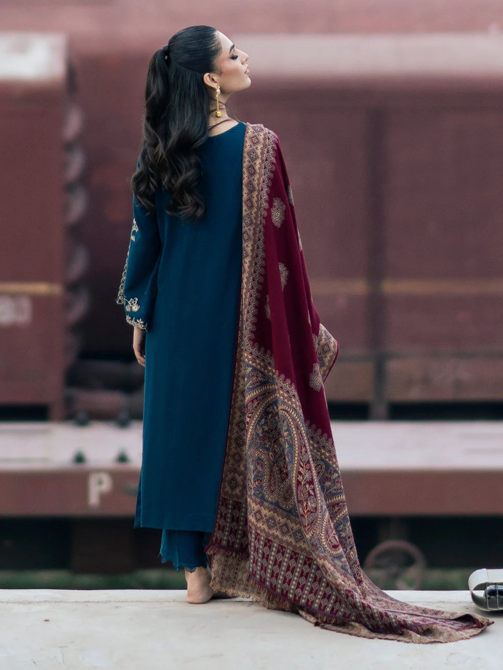 IZEL-UNSTITCHED 3PC DHANAK EMBROIDERED SUIT-PK-5806