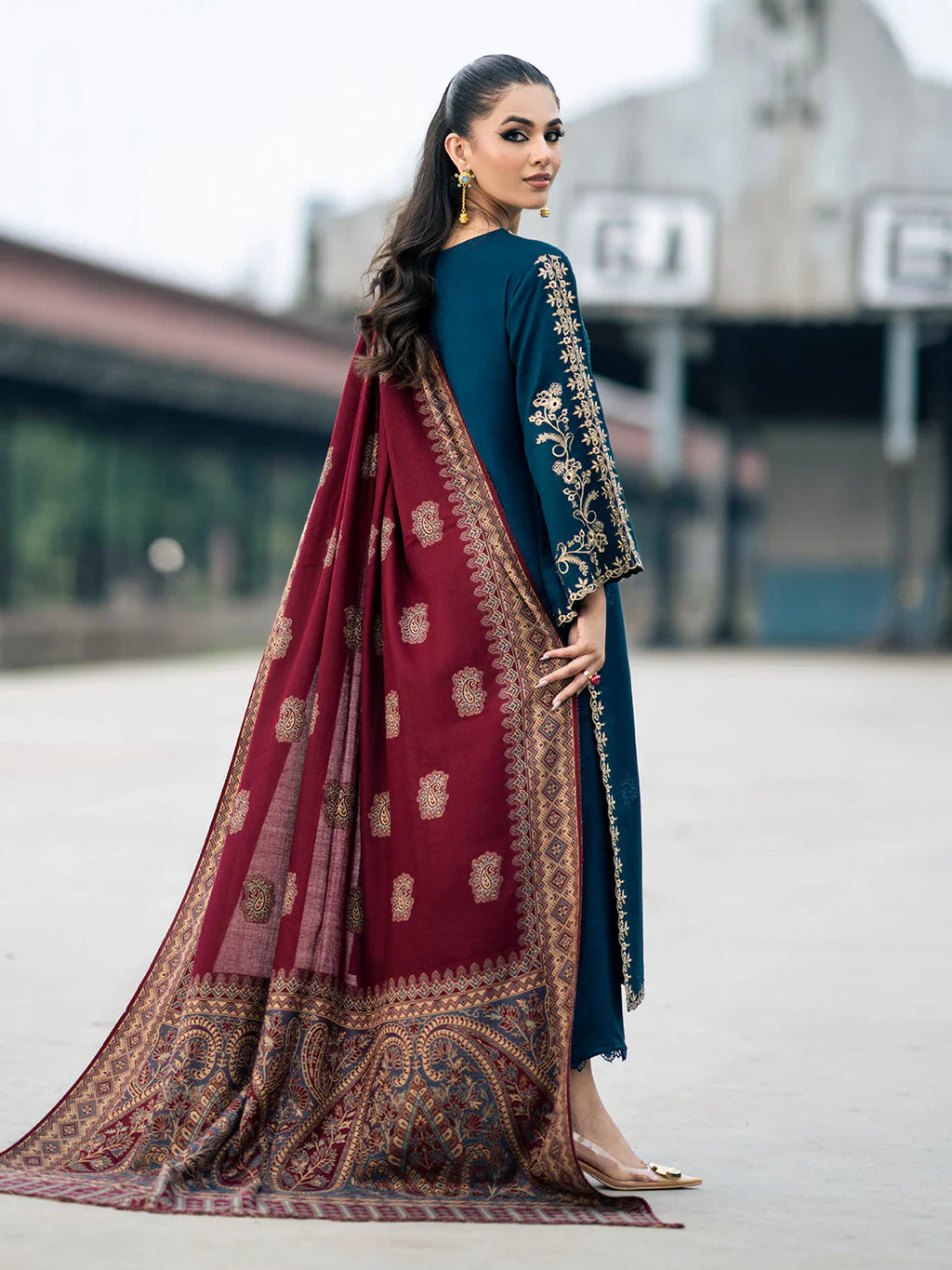 IZEL-UNSTITCHED 3PC DHANAK EMBROIDERED SUIT-PK-5806