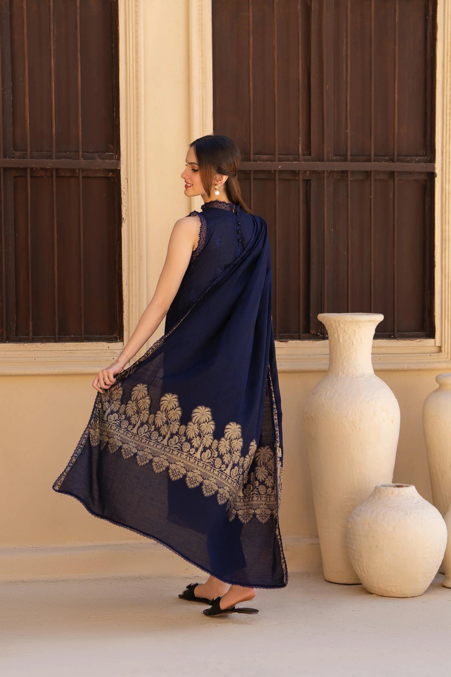 MIRAKHI-3PC LAWN CHIKANKARI EMBROIDERED SHIRT WITH LAWN JAQUARD PRINT DUPATTA -PK-5600