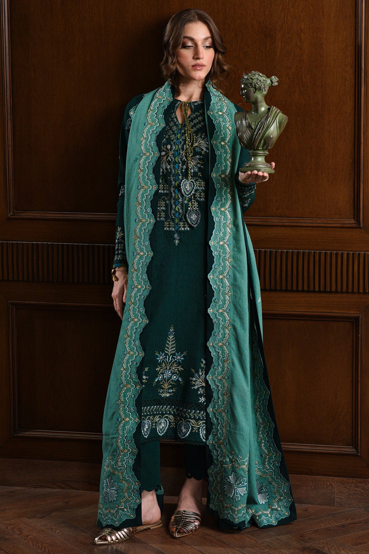 BATIK-UNSTITCHED 3PC KARANDI HEAVY EMBROIDERED SUIT-PK-4332