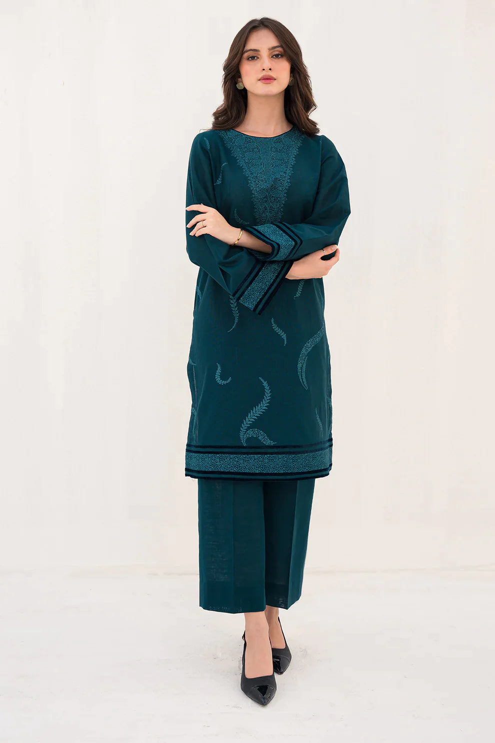 JAZMIN 2PC -DHANAK HEAVY EMBROIDERED SHIRT  WITH HEAVY EMBROIDERED SLEEVES & TROUSER- EP-5078